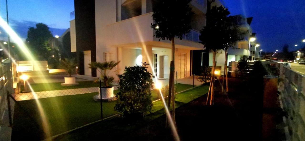 Maisonette Modena Park Exterior photo